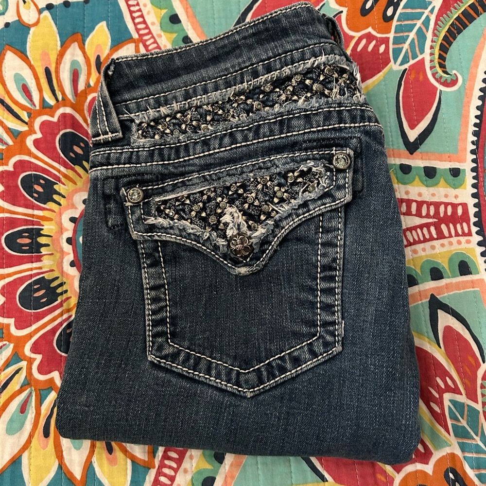 Miss Me skinny jeans.